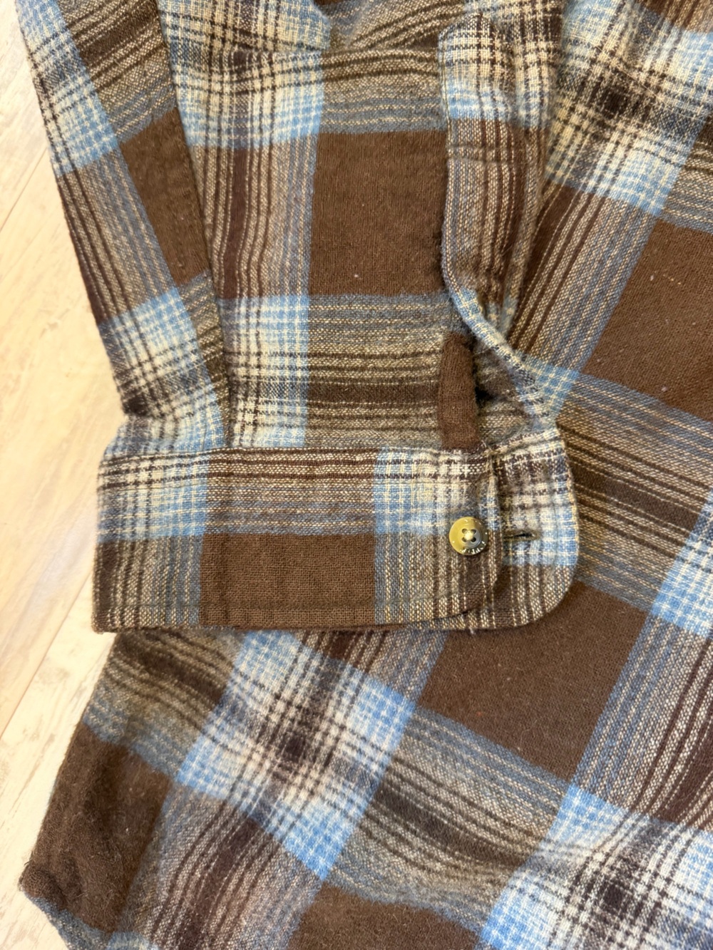 Pendleton Brown and Blue Plaid Button-Down Wool Outdoor Shirt Jacket - Picture 4 of 8